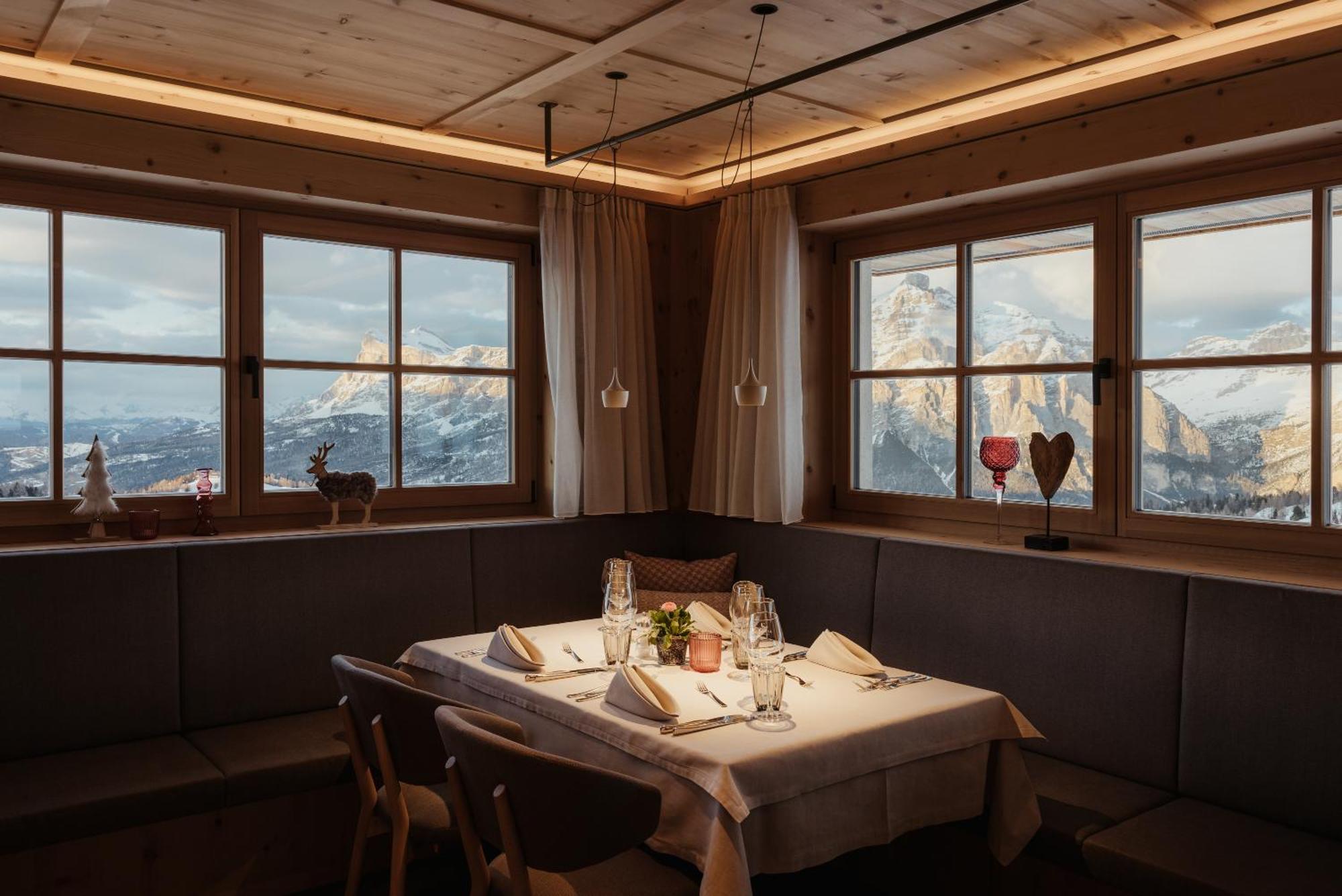 コルヴァーラ・イン・バディーア Rifugio Alpino Pralongiaヴィラ エクステリア 写真