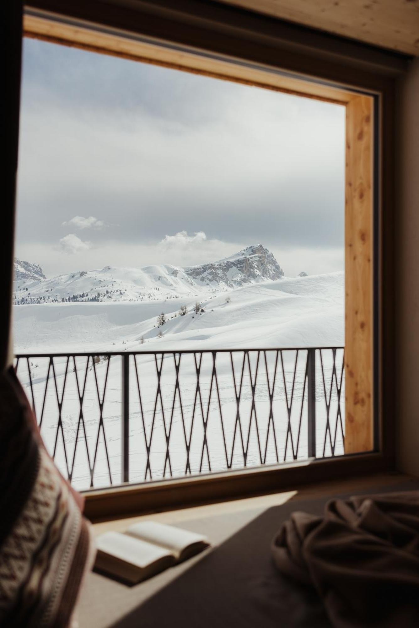 コルヴァーラ・イン・バディーア Rifugio Alpino Pralongiaヴィラ エクステリア 写真